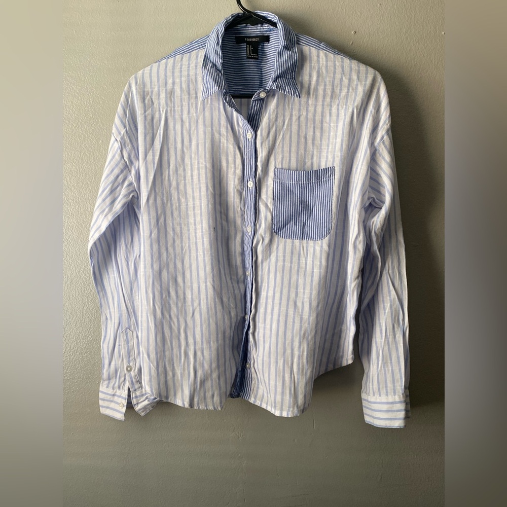 Forever 21 Blue and White Button Down Shirt